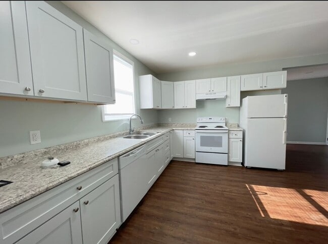 Building Photo - Olympia