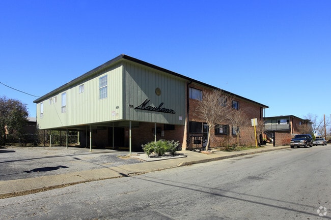 Building Photo - East Azul Apartments