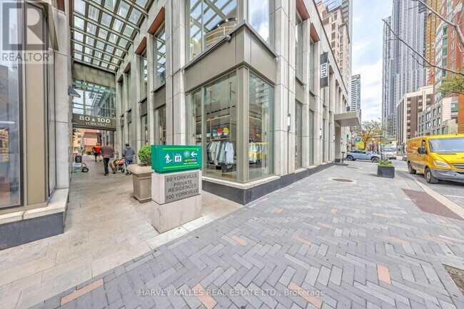 Photo du bâtiment - 80-580 Yorkville Ave