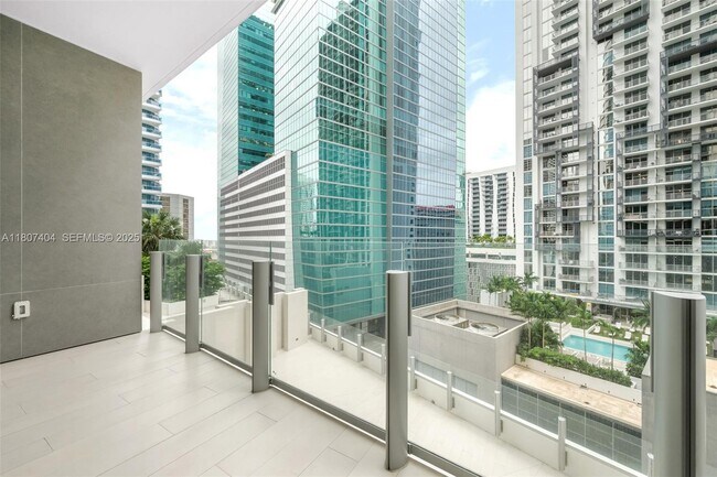 Foto del edificio - 300 Biscayne Blvd Way