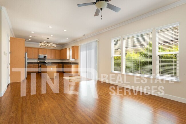 Building Photo - Blackstone in El Dorado Hills 3 plus Bedro...