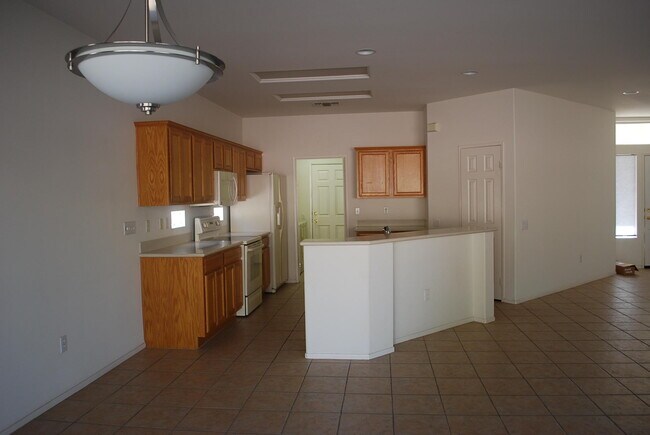 Foto del edificio - 78296 Kistler Way