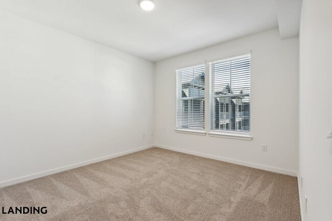 Foto del edificio - 4670 Merchants Park Cir