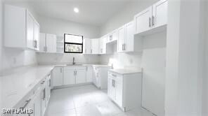 Building Photo - 1845 Della Dr