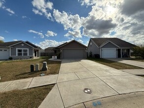 Building Photo - 3995 Abraham Ct