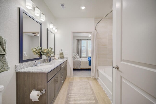Building Photo - The Enclave at Deer Moss Creek