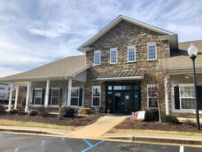 Building Photo - 102 University Village Dr