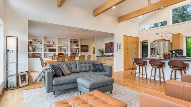 Foto del edificio - 13006 NE 149th St