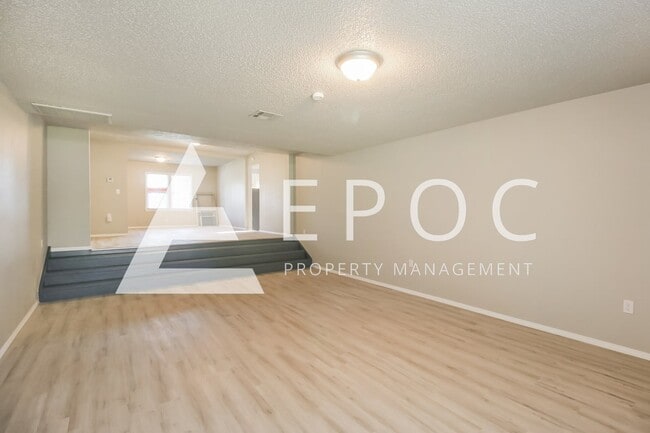 Foto del edificio - 9813 NE 10th St