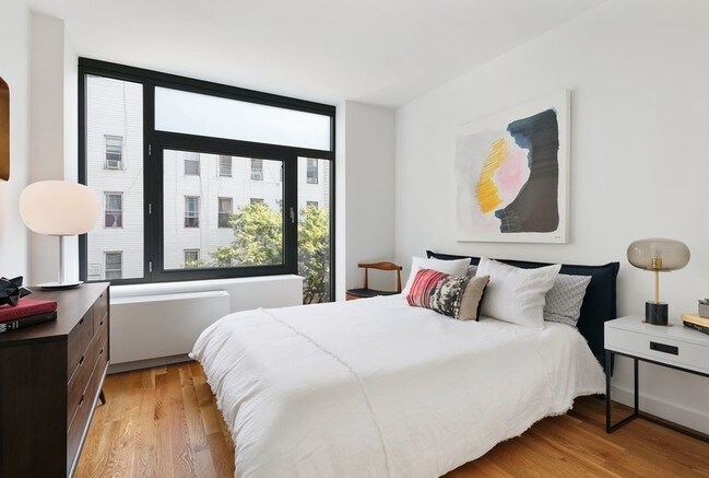 Foto del edificio - 247 N 7th St