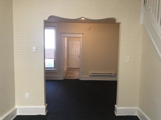 Building Photo - 5511 Blakemore St