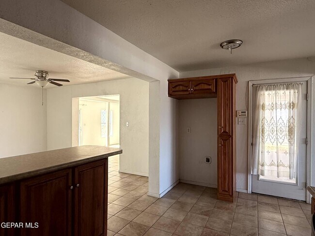 Foto del edificio - 2801 Hawick Rd