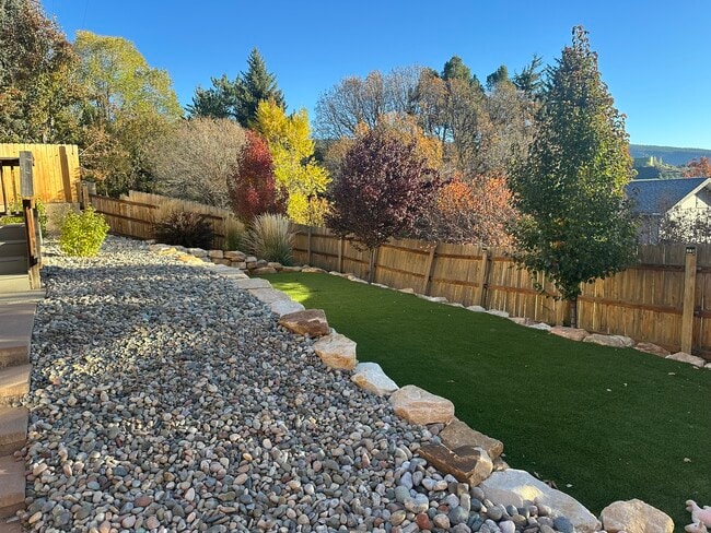 Building Photo - 108 Conejo Pl