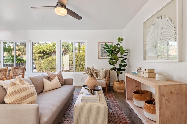 Foto del edificio - 2160 Ortega Hill Road LLC