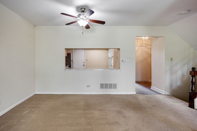 Foto del edificio - 1525 Columbia Ct