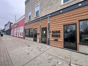 Building Photo - 170 N Main St