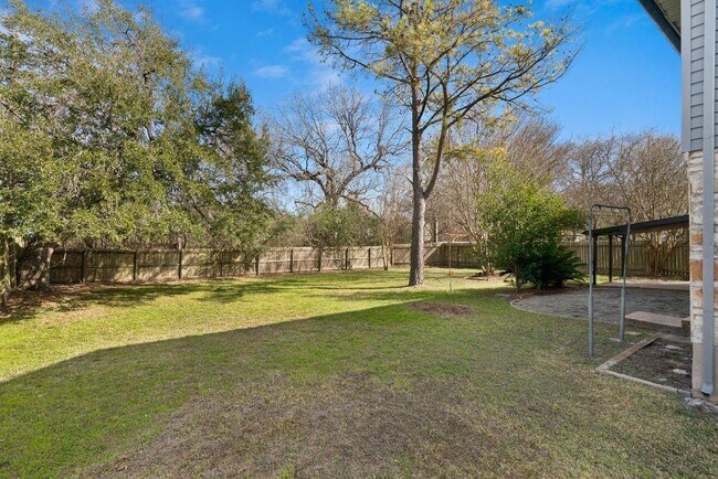 Building Photo - 11619 Sherwood Forest