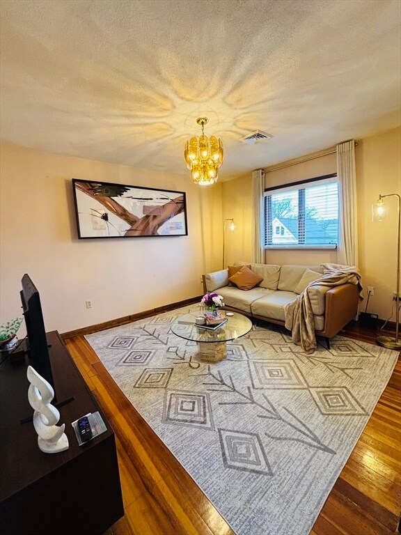 Foto del edificio - 24 Meacham St