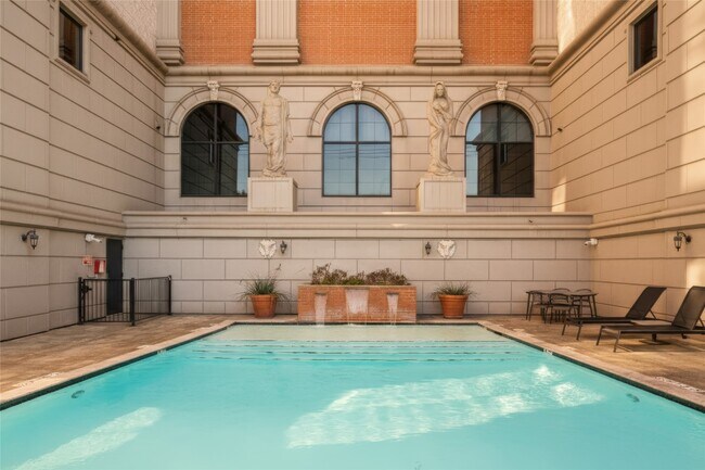 Photo - 1025 S Shepherd Dr Apartment