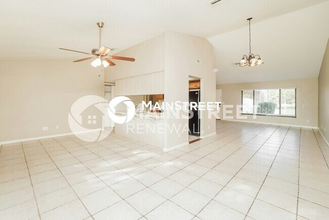 Foto del edificio - 3 Bedroom Pet-Friendly Home in Spring Hill, FL with Main Street Renewal