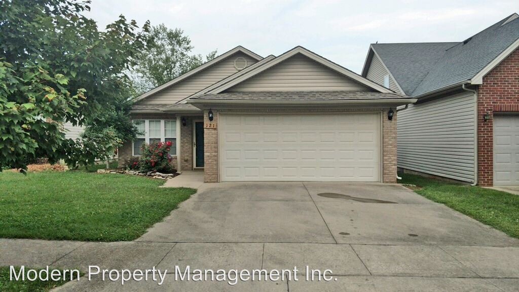 Primary Photo - 121 Blue Heron Pl