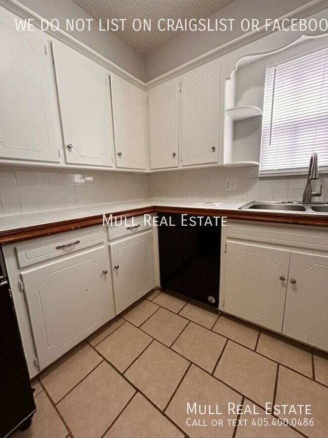 Foto del edificio - 445 NW 86th St