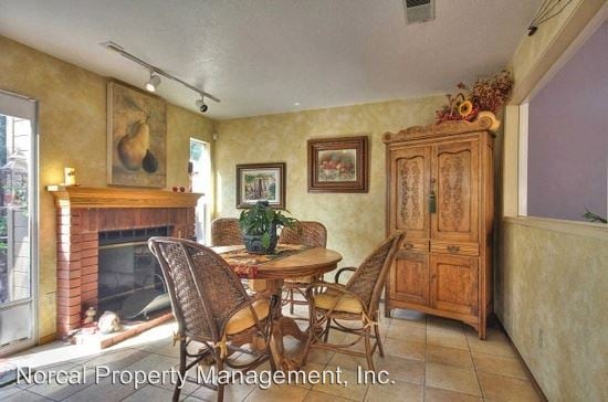 Building Photo - 1487 Carrington Cir