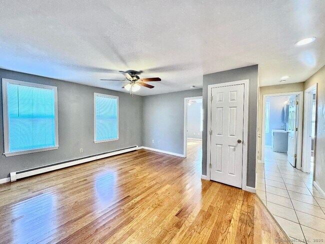 Foto del edificio - 2 N 4th Ave