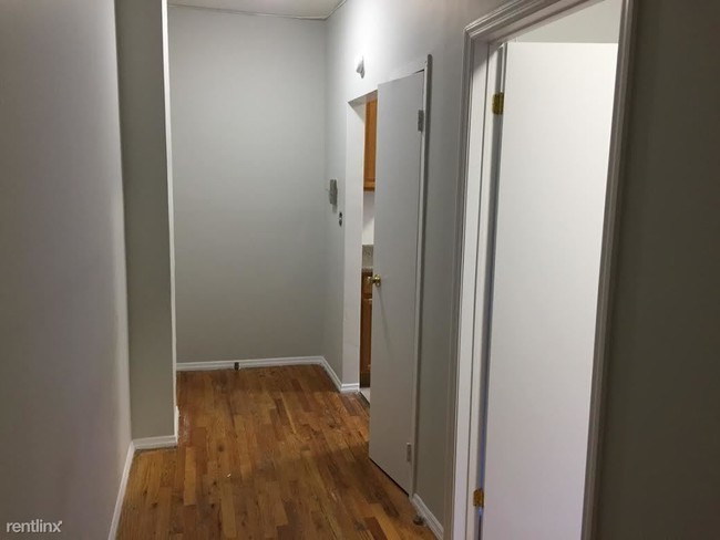 Building Photo - 175 Lott St