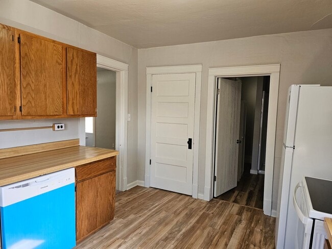 Foto del edificio - 1105 W 29th St