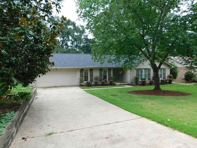 Foto del edificio - 1213 Heritage Ln