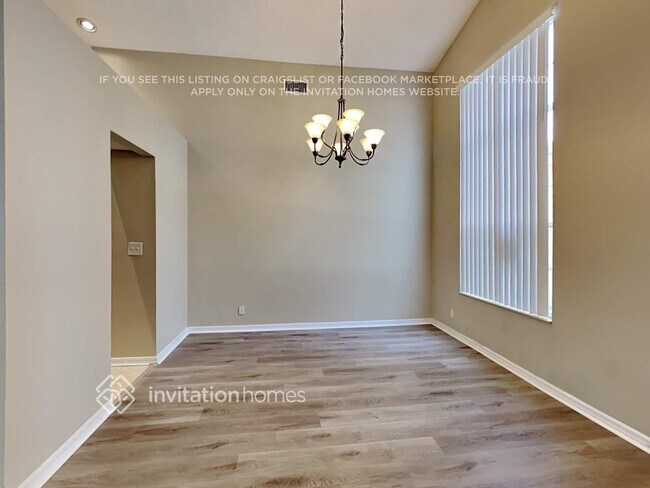 Foto del edificio - 13036 Meadowbreeze Dr