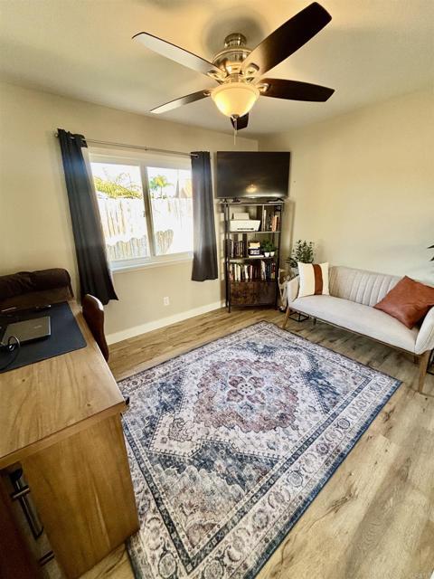 Foto del edificio - 4863 Gardenia St