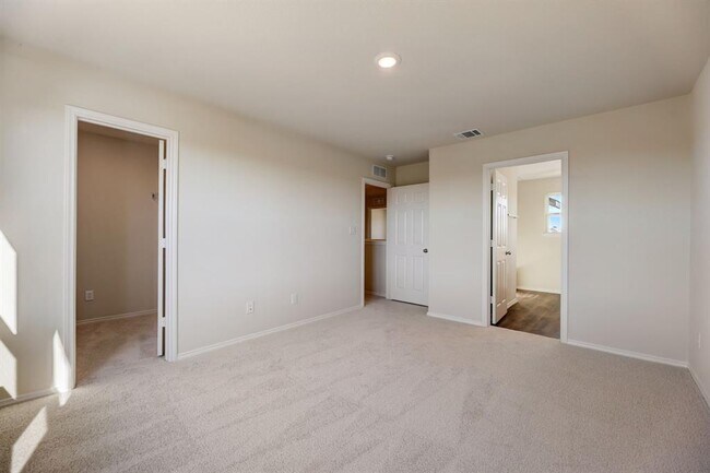 Building Photo - 743 Ocotillo Trl