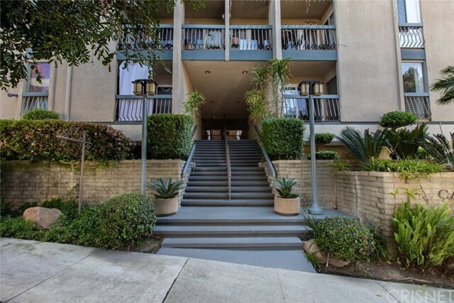 Foto principal - 5650 Cambridge Way
