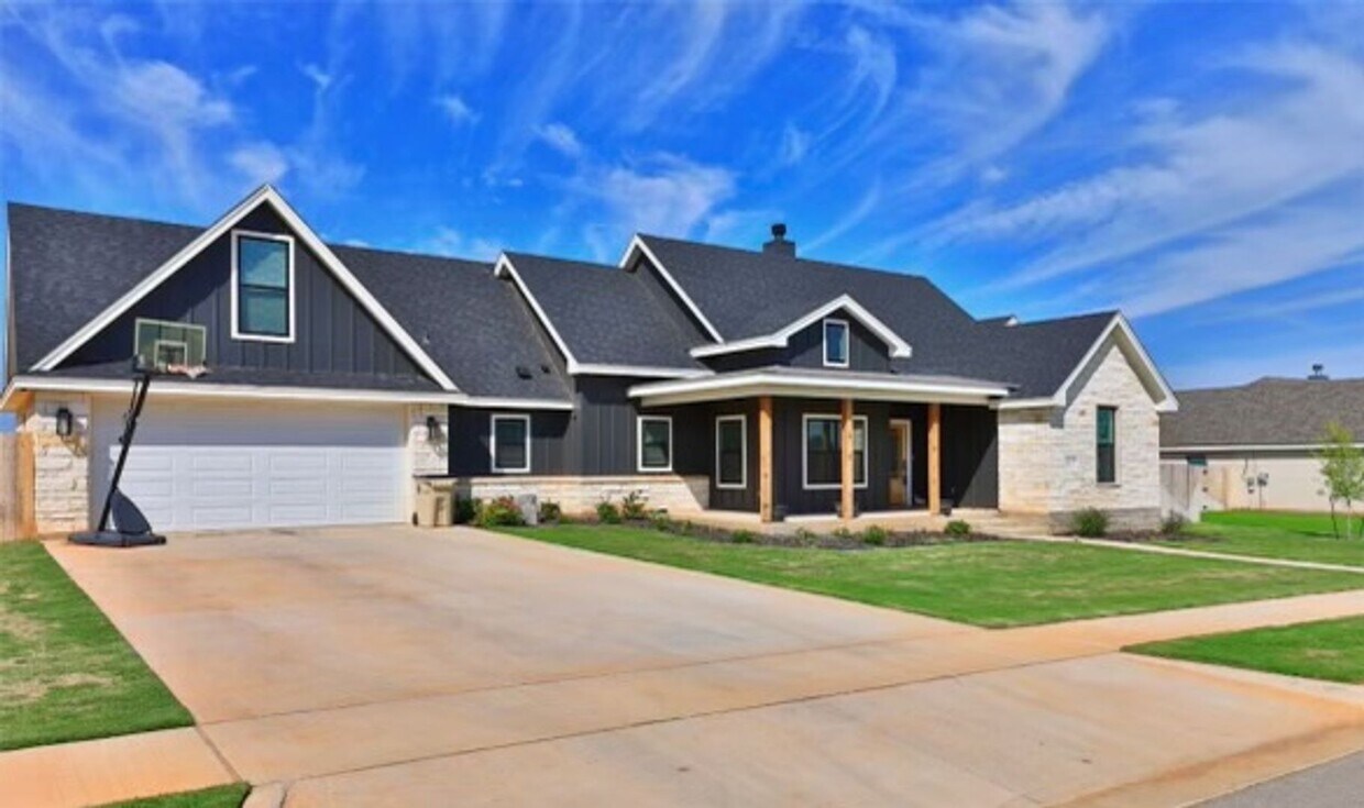 Foto principal - 228 Jet Ranger Rd