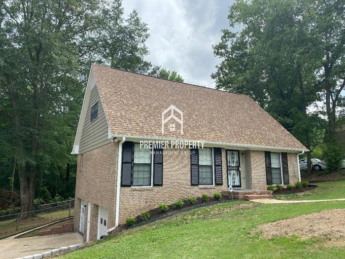 Foto del edificio - 135 Fox Hill Ct