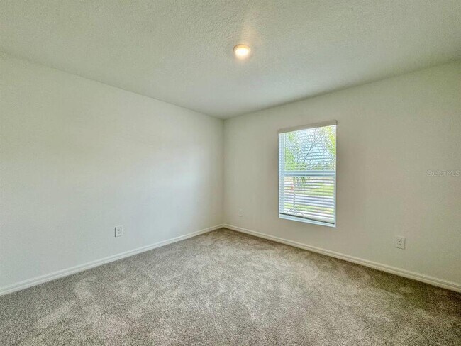 Building Photo - 10205 Alder Green Dr