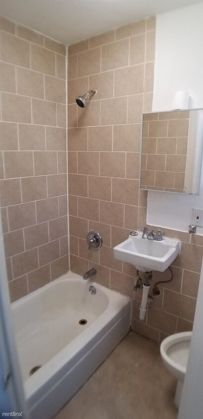Building Photo - Studio, 1 bath  - 186 South St 8
