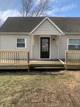 Building Photo - 417 New St