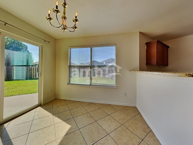 Foto del edificio - 7209 Little Mohican Dr
