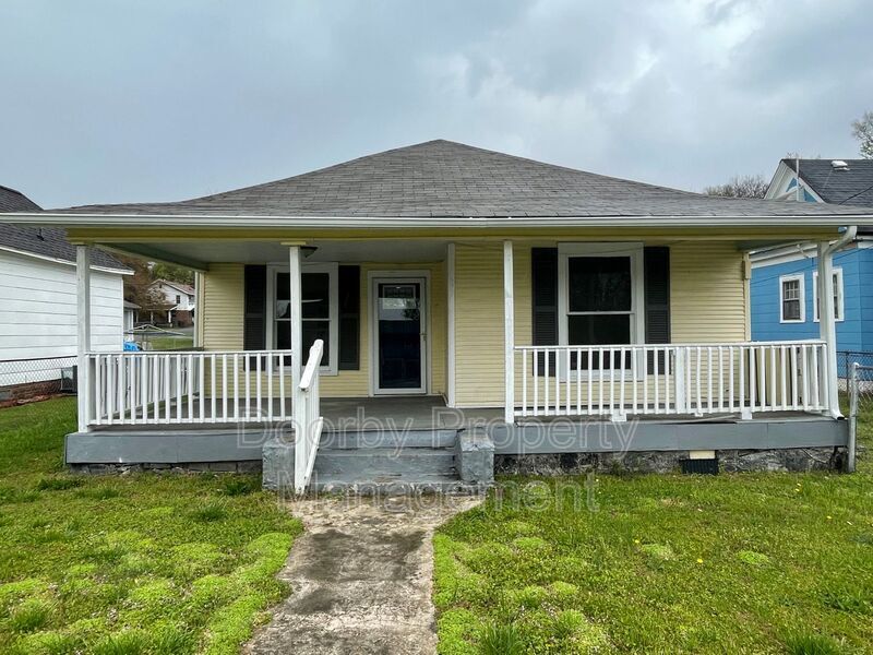 2303 Stuart St, Chattanooga, TN 37406 House Rental in Chattanooga, TN