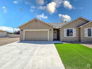 Building Photo - 262 Ash Loop