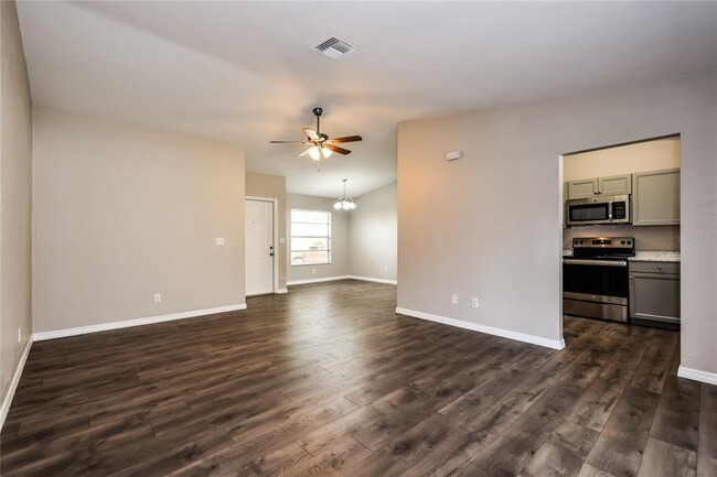 Foto del edificio - 15500 Spring Line Ln