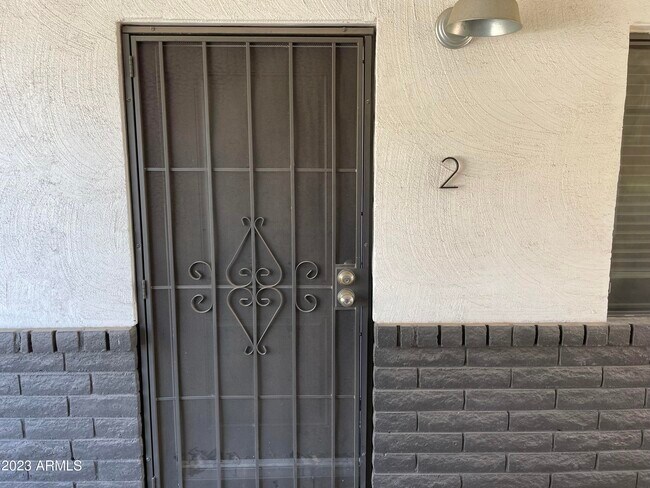 Foto del edificio - 3034 N 35th St