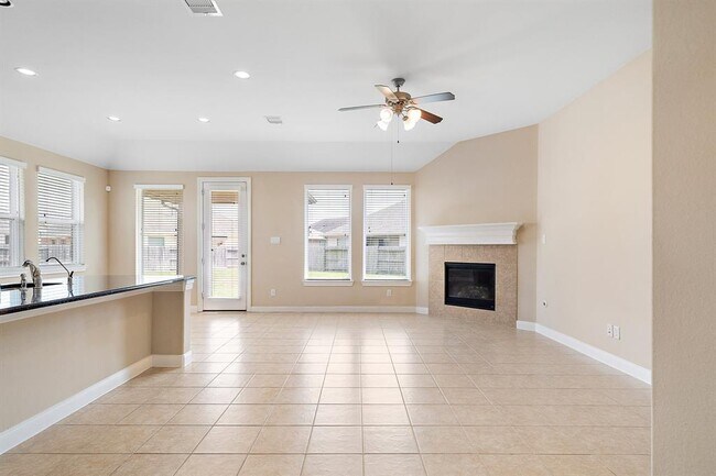 Foto del edificio - 5902 Skylar Meadows Ct