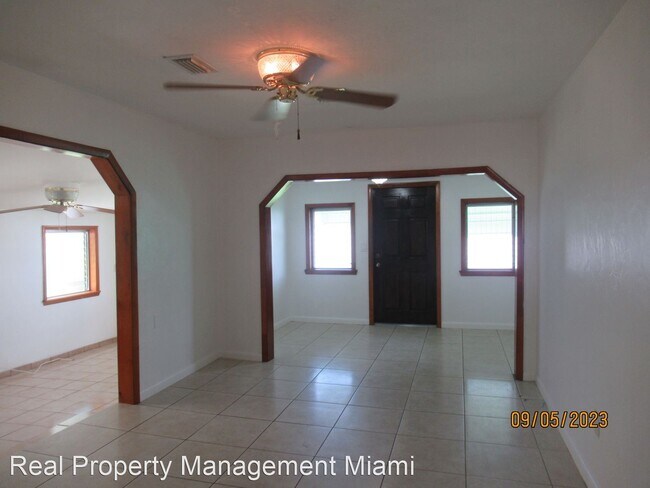 Building Photo - 2 br, 2 bath House - 528 NW 44 Avenue