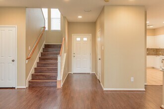 Building Photo - 57 Scarlet Woods Ct