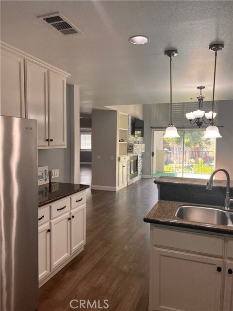 Building Photo - 2940 Vía Toscana