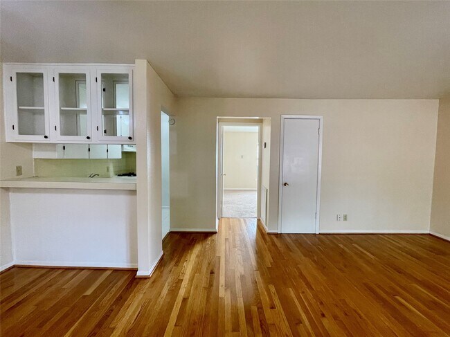 Foto del edificio - 3420 Mt Vernon St